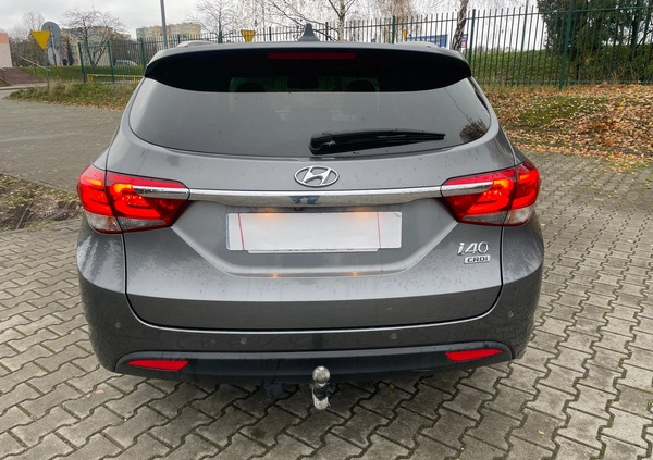 Hyundai i40 cena 57900 przebieg: 105000, rok produkcji 2017 z Koło małe 704